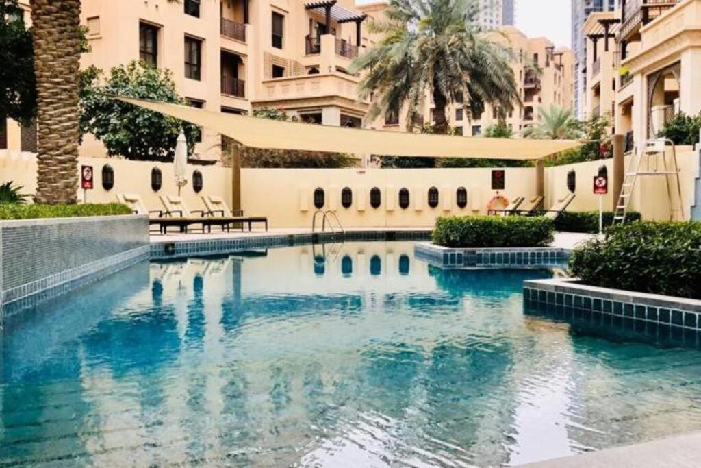 Brand New Furniture . Close To Dubai Mall. Exterior photo